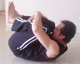 postura-estiramiento-total-de-piernas-tumbado-supta-tadasana-03-rsz